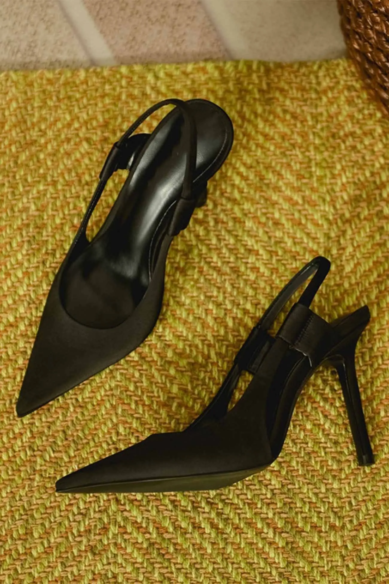 Amozae-Solid Color Pointed Toe Slingback Stiletto Pumps