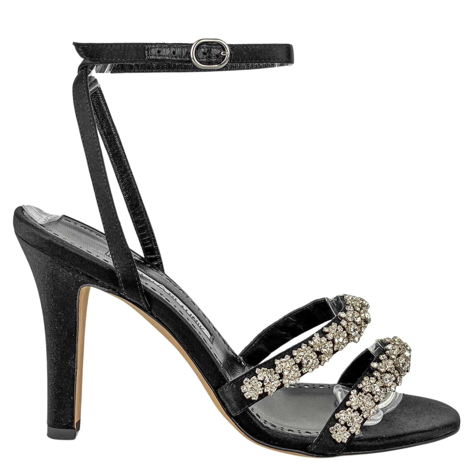 Manolo Blahnik Vedada Heels in Black