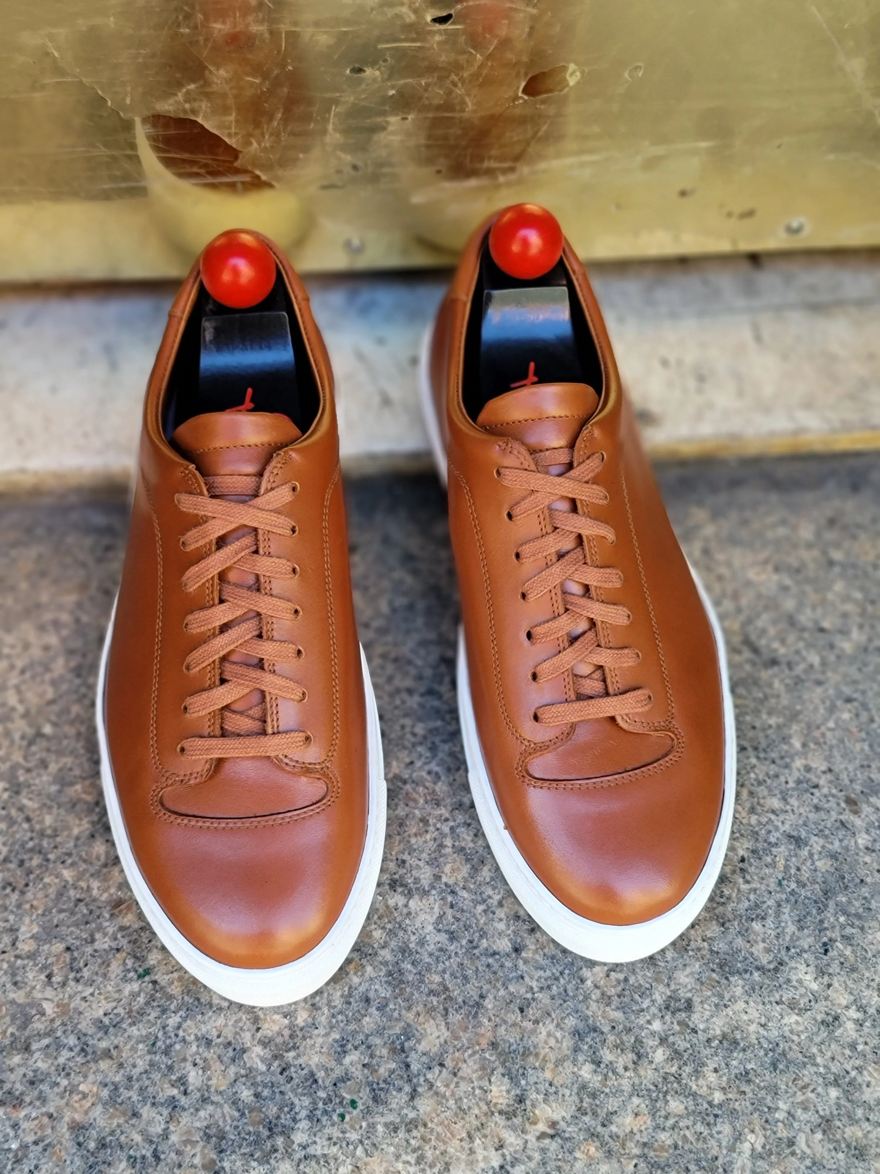 Olympia - Cedar Calf / White Sole