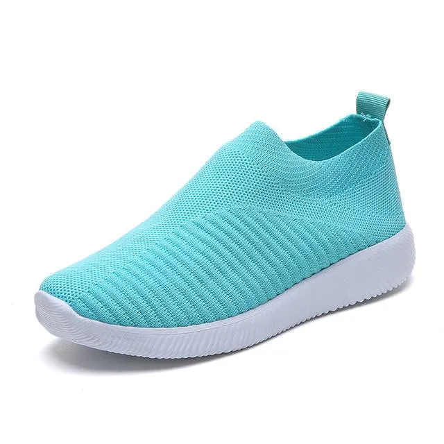 Women shoes 2020 new knitted slip on flat shoes woman tenis feminino casual mesh walking footwear sneakers women vulcanize shoes