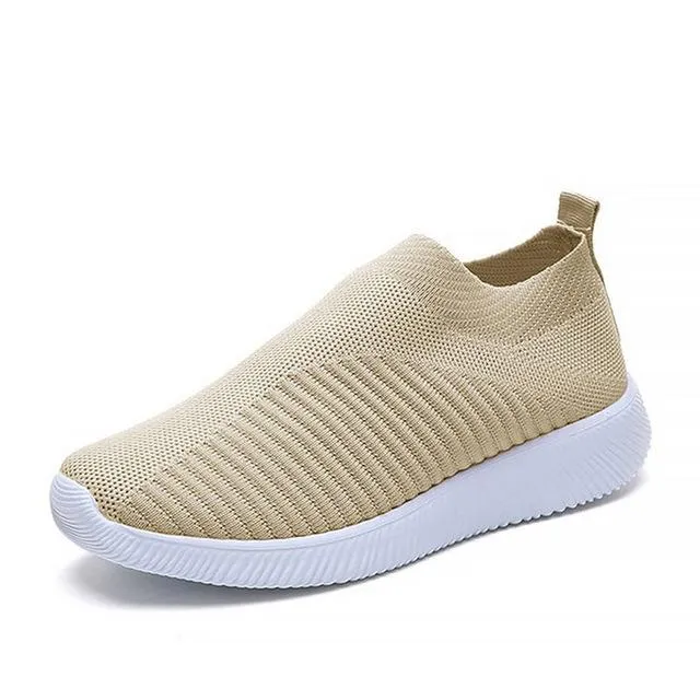 Women shoes 2020 new knitted slip on flat shoes woman tenis feminino casual mesh walking footwear sneakers women vulcanize shoes